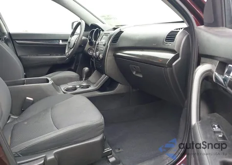 2013 Kia Sorento Lx z USA, uszkodzony, nr VIN 5XYKT3A64DG341941